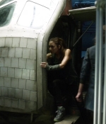 the100s1e04_0129.jpg