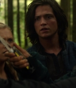the100s1e05_0160.jpg