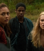 the100s1e05_0193.jpg