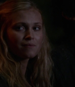the100s1e05_0254.jpg