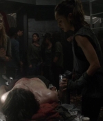 the100s1e07_0059.jpg