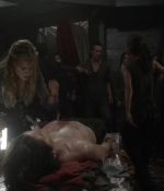 the100s1e07_0067.jpg