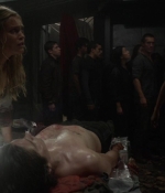 the100s1e07_0070.jpg