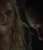 the100s1e07_0078.jpg