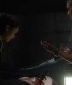 the100s1e07_0092.jpg