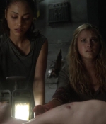 the100s1e07_0136.jpg