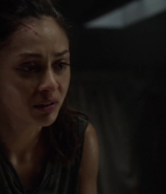 the100s1e07_0153.jpg