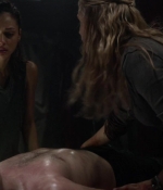 the100s1e07_0160.jpg