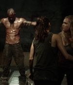 the100s1e07_0180.jpg