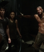 the100s1e07_0205.jpg