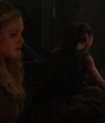 the100s1e07_0233.jpg