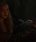 the100s1e07_0234.jpg