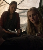 the100s1e08_0001.jpg