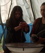 the100s1e08_0029.jpg
