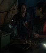 the100s1e09_0074.jpg