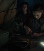 the100s1e09_0084.jpg