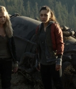 the100s1e10_0033.jpg