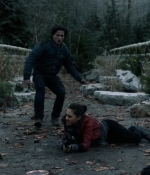 the100s1e10_0283.jpg