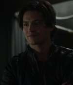 the100s1e10_0309.jpg
