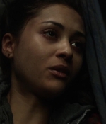 the100s1e10_0327.jpg