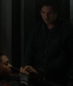 the100s1e10_0337.jpg