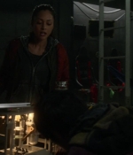 the100s1e11_0122.jpg