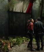 the100s1e12_0045.jpg