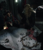the100s1e13_0045.jpg