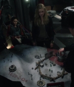 the100s1e13_0050.jpg