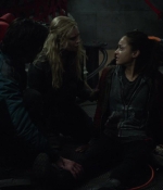 the100s1e13_0109.jpg