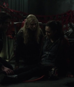 the100s1e13_0121.jpg