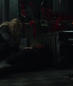 the100s1e13_0213.jpg