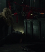 the100s1e13_0215.jpg