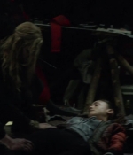 the100s1e13_0216.jpg