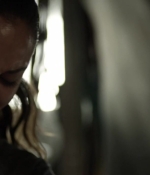 the100s2e04_0010.jpg