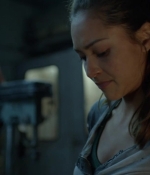 the100s2e04_0308.jpg
