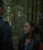 the100_s02e09_0068.jpg