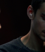 the100_s03e08_0103.jpg