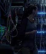 the100_s03e08_0112.jpg