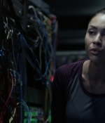 the100_s03e08_0117.jpg
