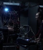 the100_s03e08_0122.jpg