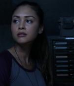 the100_s03e08_0203.jpg