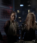 the100_s03e12_0106.jpg