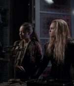 the100_s03e12_0115.jpg