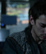 the100_s03e16_0112.jpg