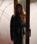 the100_6x04_0002.jpg