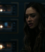The100_6x09_0005.jpg